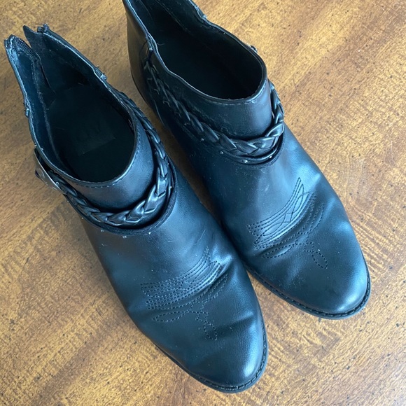 DV ankle cowboy booties - Picture 2 of 3